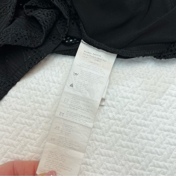 JOSEPH Ribkoff Black Long Sleeve Asymmetric Top Size 8 - Picture 10 of 10